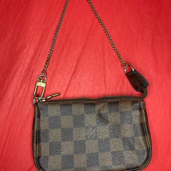 Louis Vuitton Damier Ebene Mini Pochette - Picture 3 of 7